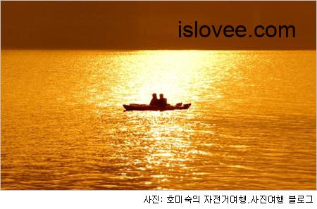 한강은 흐른다